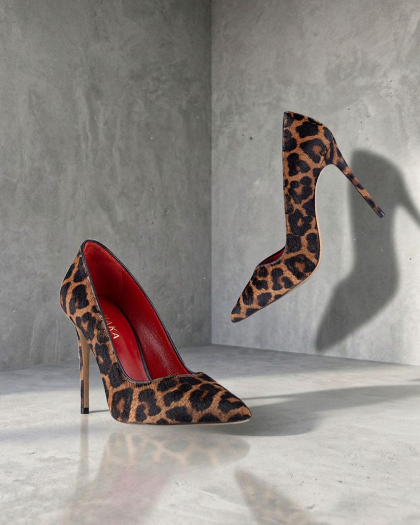 Proslavite naš dan u koraku koji osvaja svet! - Ženske salonke na akciji 5 Leopard print je ponovo u modi. Ovog proleća se ponovo vraća, a Love Exotic Pleasure su zenske kozne salonke koje unutra imaju crvenu koznu posatvu.